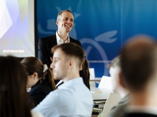 Avancer le développement durable dans l’administration publique: Jeunes fonctionnaires européens réunis au Luxembourg